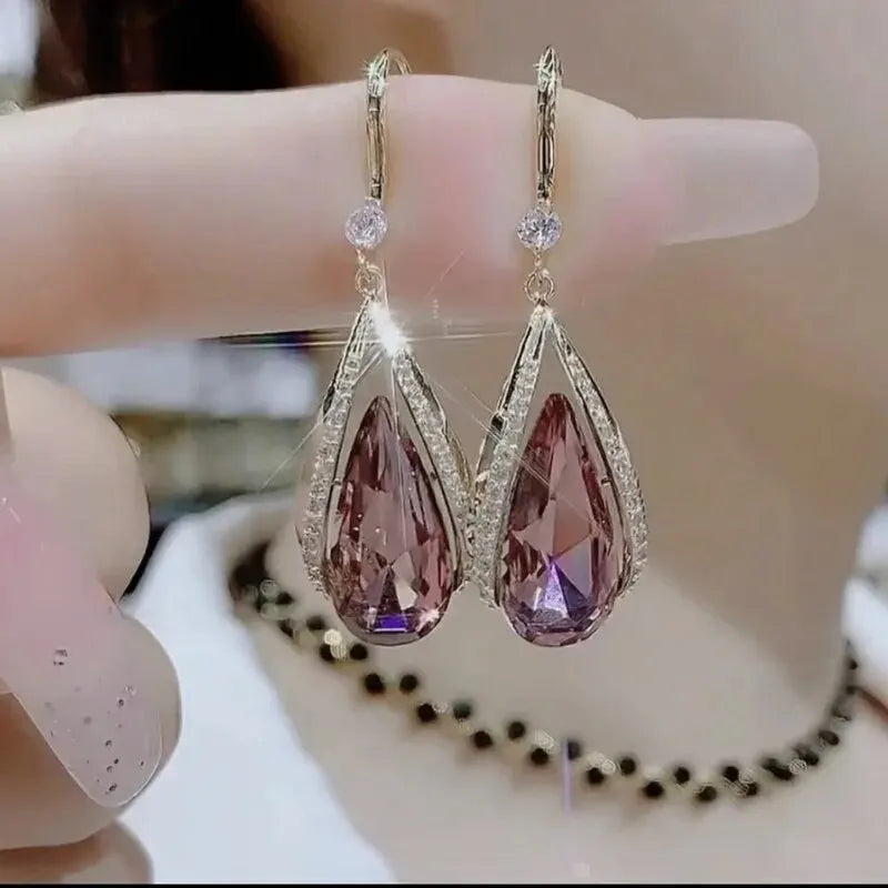 Light Luxury Cool Wind Gold Plated Alloy Opal Earrings